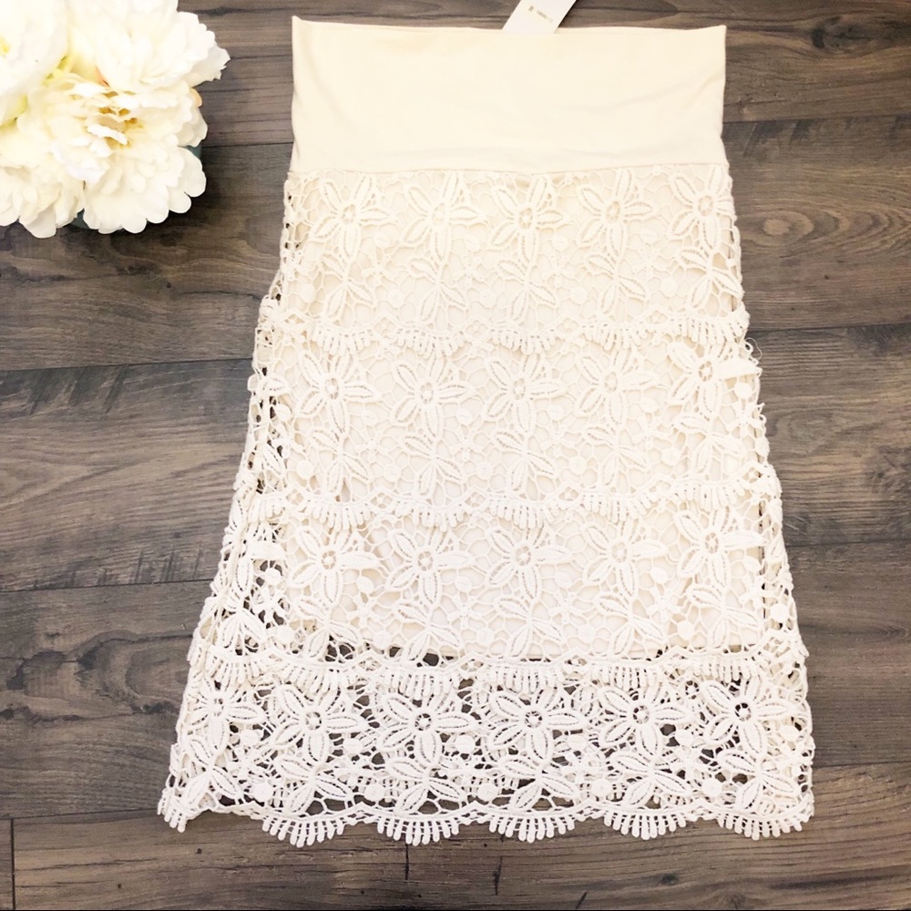 Maternity Lacey skirt